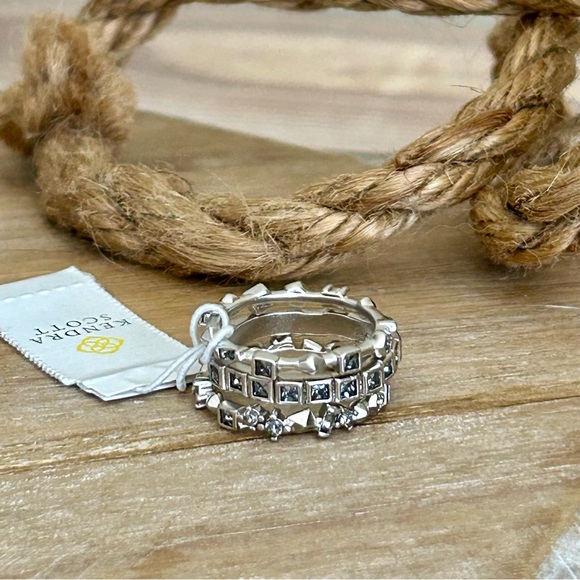 Kendra Scott Karis Silver & Gray Ring Set -NEW - Picture 2 of 11